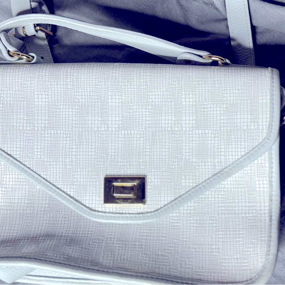 Gigi New York crossbody nag.
